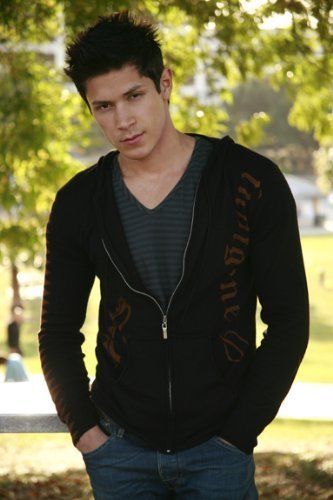 alex-meraz-paul-alex-meraz-5527433-333-500.jpg